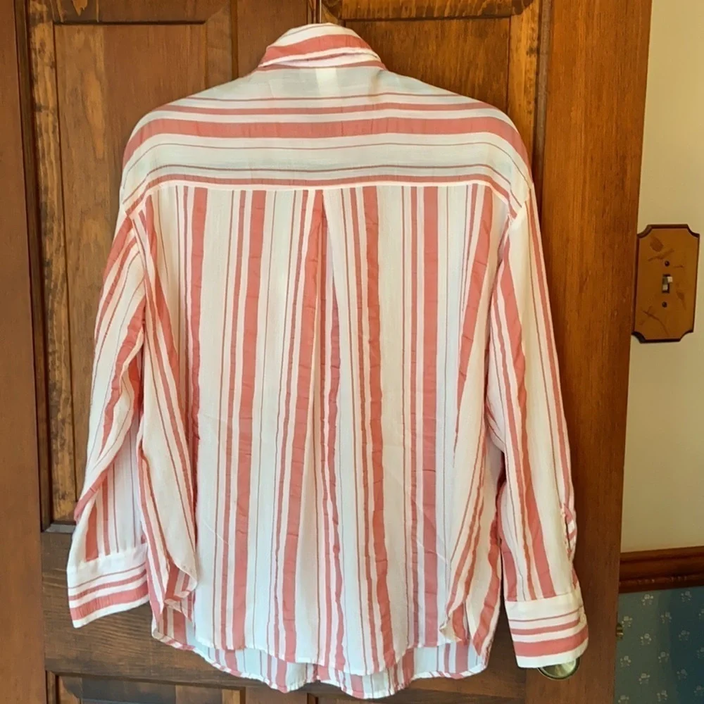 HM Button Down Blouse Oversized - Picture 5 of 6